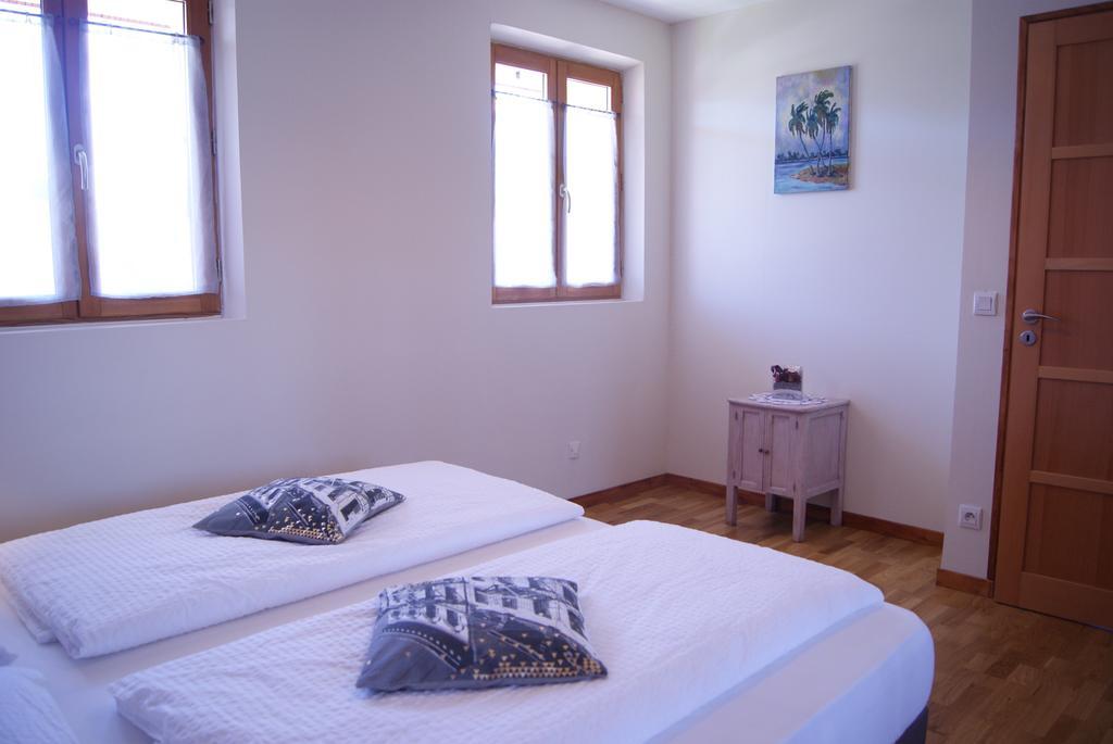 B&B Le Sourire Du Lac Sévrier Eksteriør billede